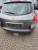 Renault Clio Grandtour TomTom Edition 1.2 16V 75 Tom... - Renault Clio aus 2011: Grandtour