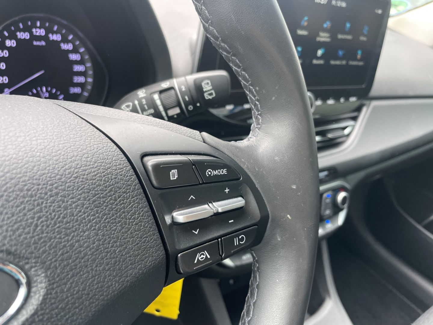 Fahrzeugabbildung Hyundai i30 Trend Mild-Hybrid DAB Kamera SpurhalteAss
