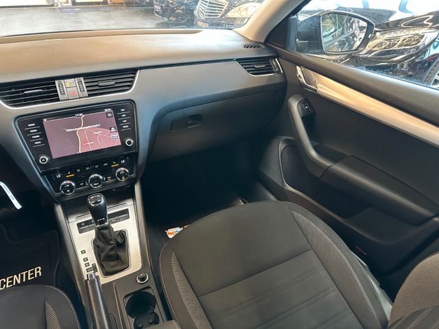 Skoda Octavia *ACC*PDC*NAVI*2-Zonen*Car-PLAY*