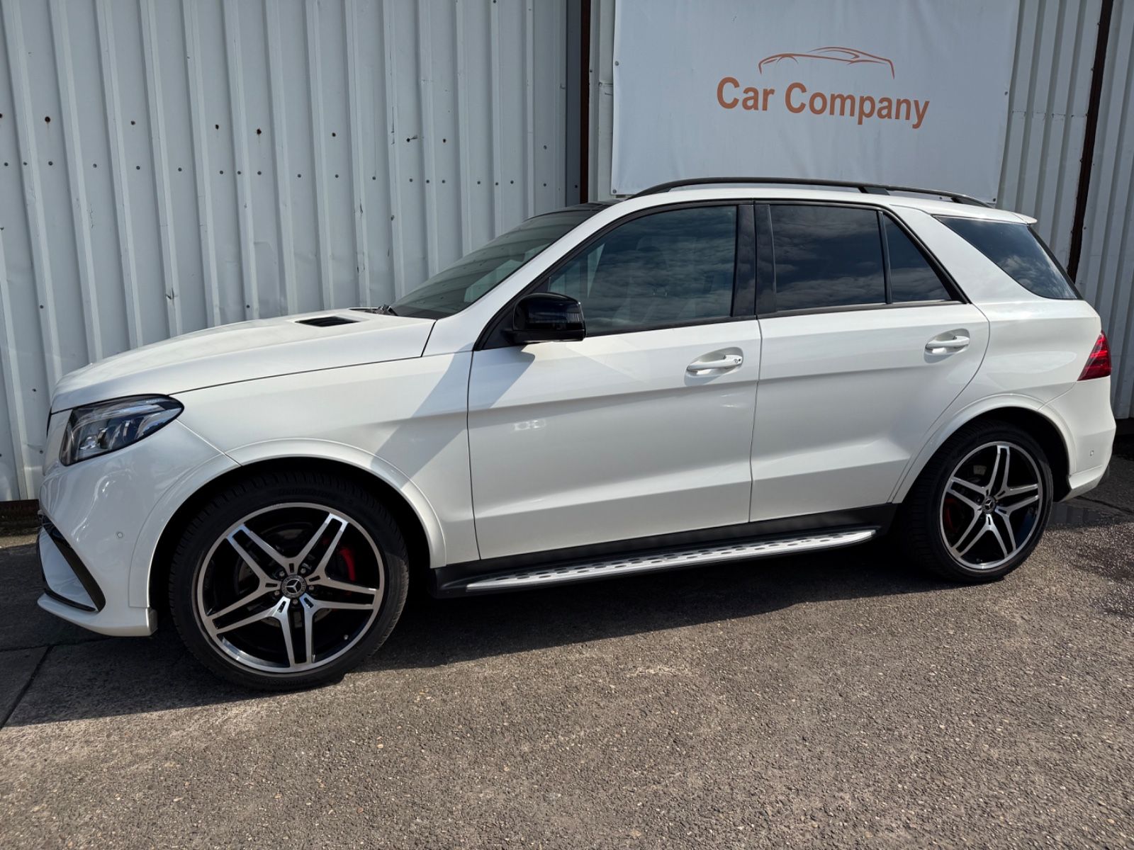 MERCEDES-BENZ GLE 350 d 4Matic*GLE63 AMG Optik*Pano*21Zoll