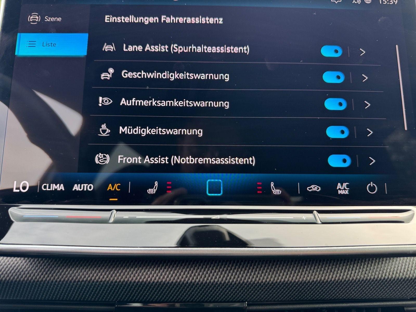 Volkswagen Golf VIII Variant R-Line 1.5 TSI APP*ACC*LED!!, миниатюра 20