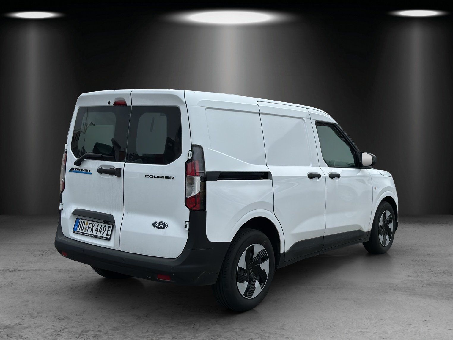 Fahrzeugabbildung Ford Transit Courier-E Winter pak. Holz Bode. LED Lad