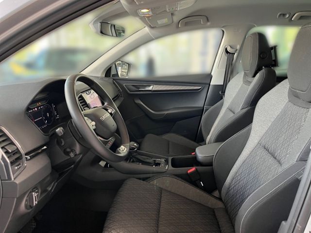 Fahrzeugabbildung SKODA Karoq 1.5 TSI DSG SELECTION NAVI LED KAMERA GJR