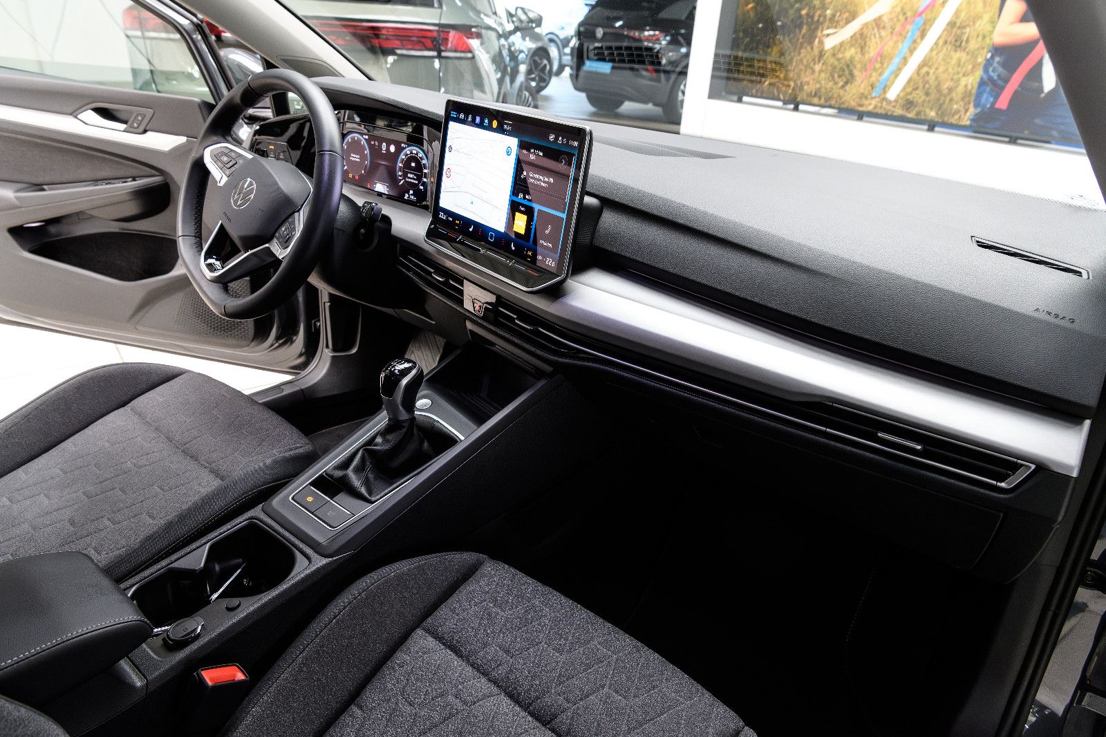 Fahrzeugabbildung Volkswagen Golf VIII. 1.5 TSI 110 kW *+LED+SHZ+ACC+RFK+LHZ