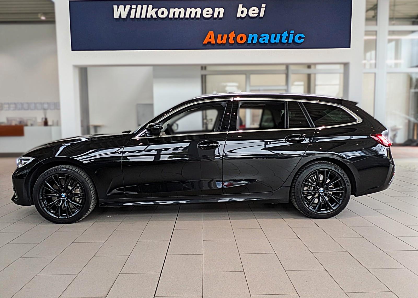 BMW 330d xDrive SAG LUXURY LEDER VIRTUAL  PANO LED