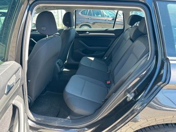 Volkswagen Passat Variant - 10