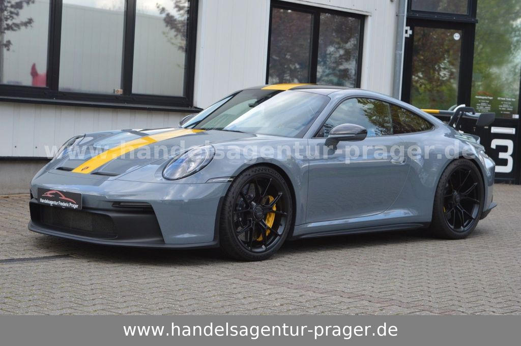 Image of Porsche 992
