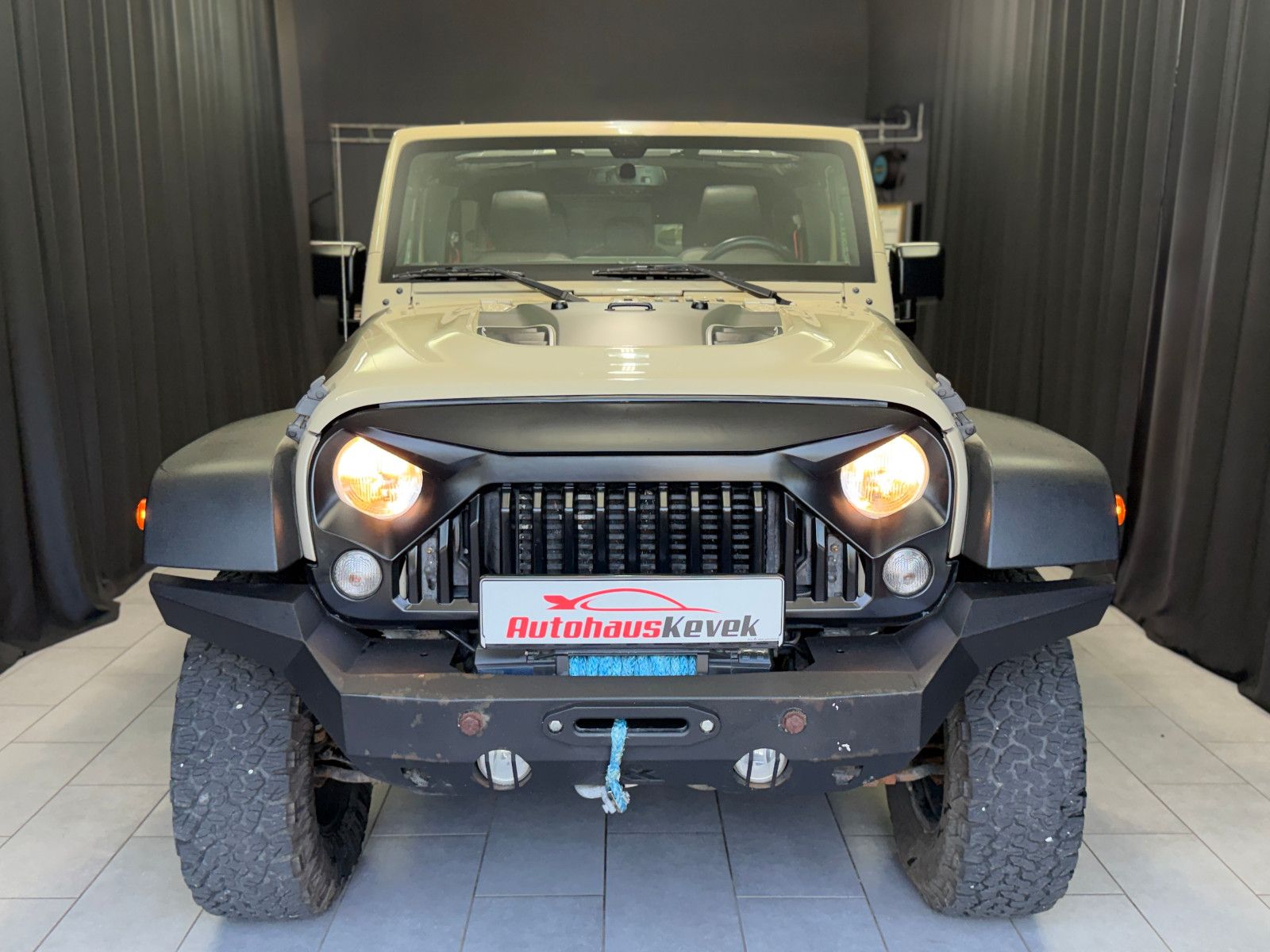 Fahrzeugabbildung Jeep Wrangler Unlimited Rubicon Recon Offroad|Alpine