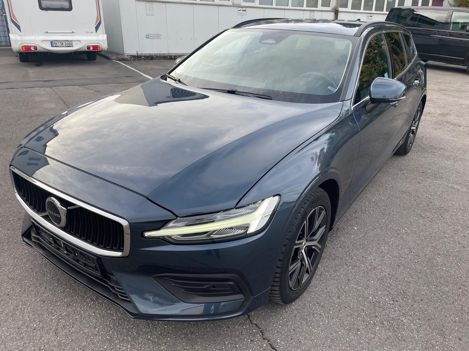 Volvo V60 Kombi Core*LED*NAVI*LEDER*AHK*