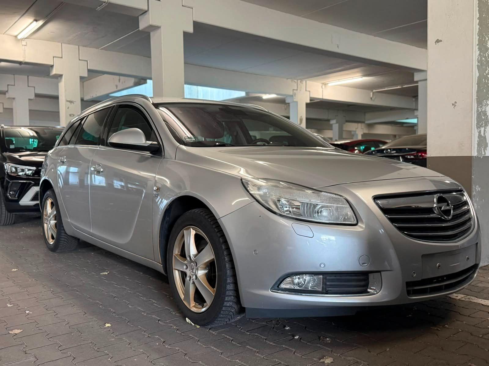 Opel Insignia Sports Tourer 150 Jahre NAVI. SHZ