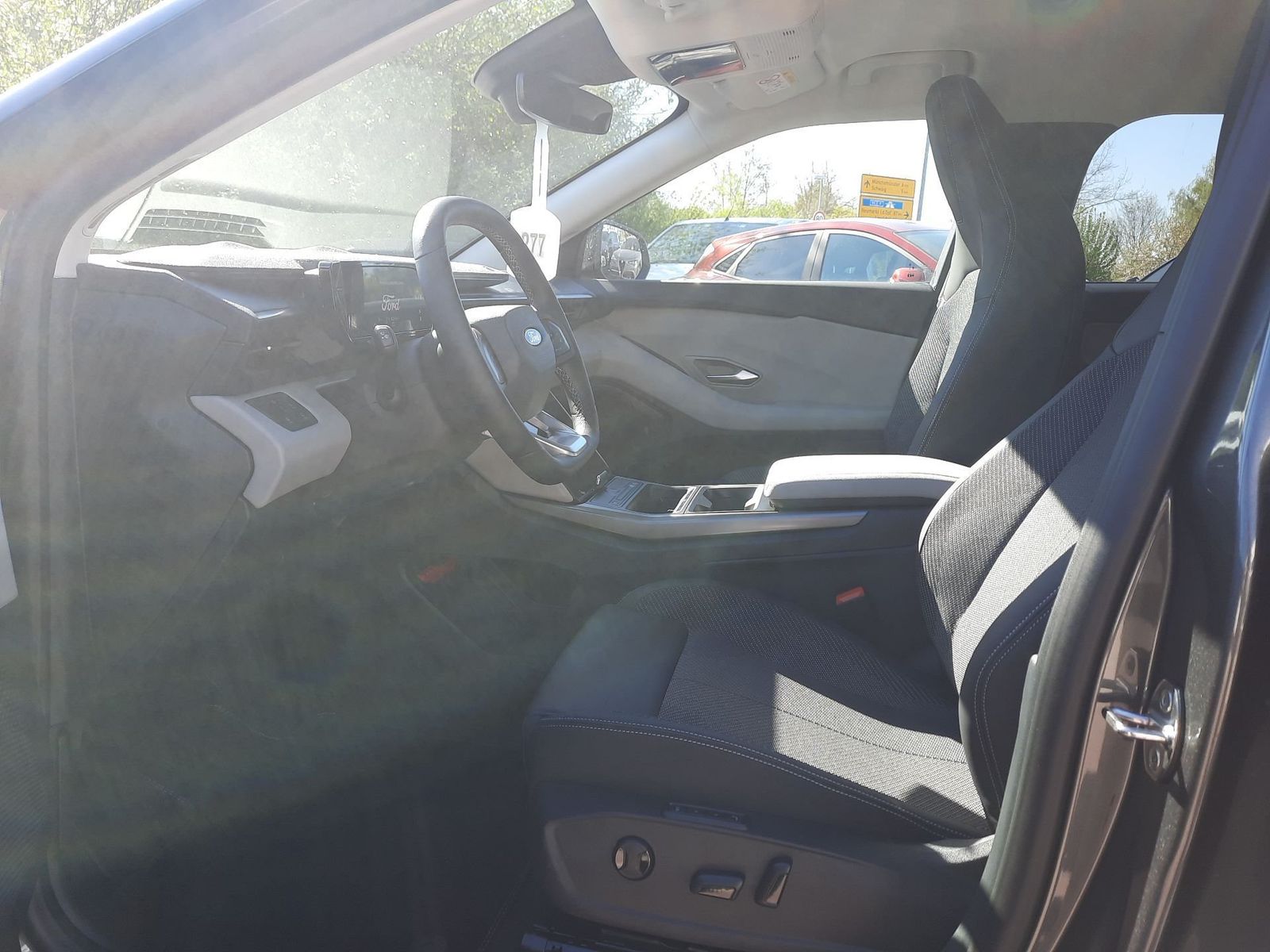 Ford Explorer - Bild 12