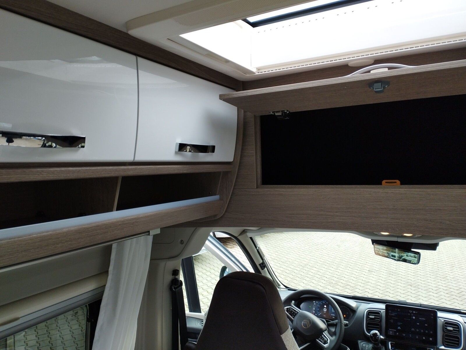 Fahrzeugabbildung Pössl Roadcruiser Revolution Citroen Premium, 180 PS