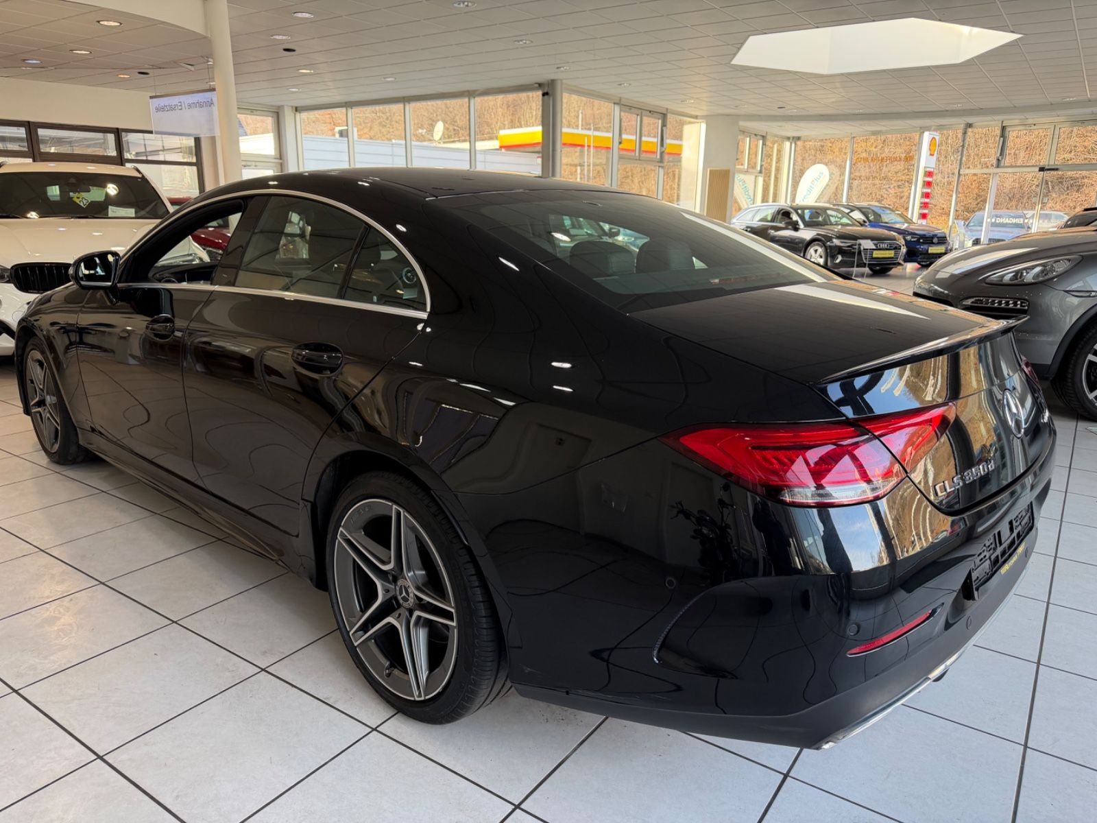 Fahrzeugabbildung Mercedes-Benz CLS 350 4Matic*AMG-Line*1.Hd