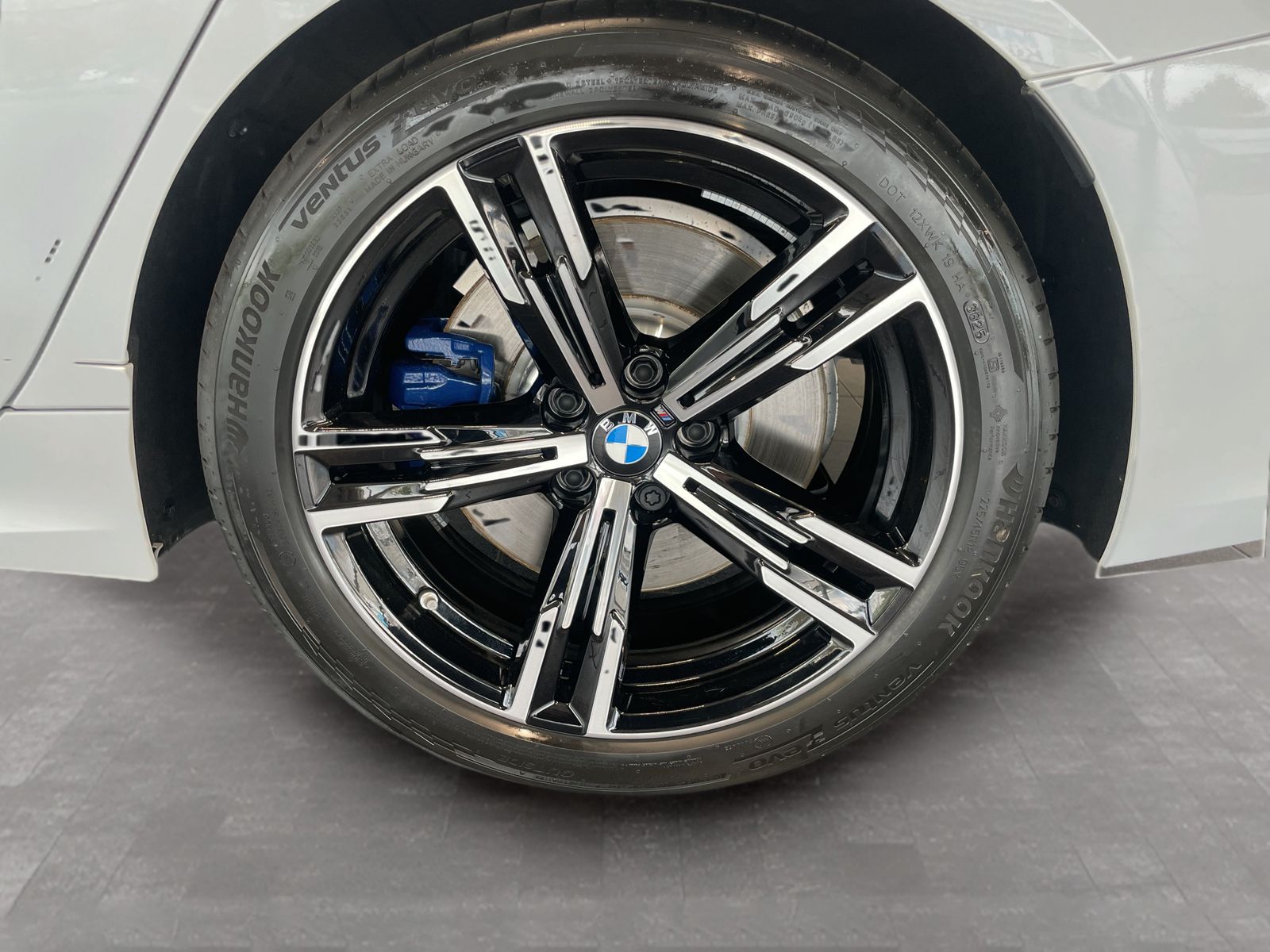 BMW 320 - Bild 14