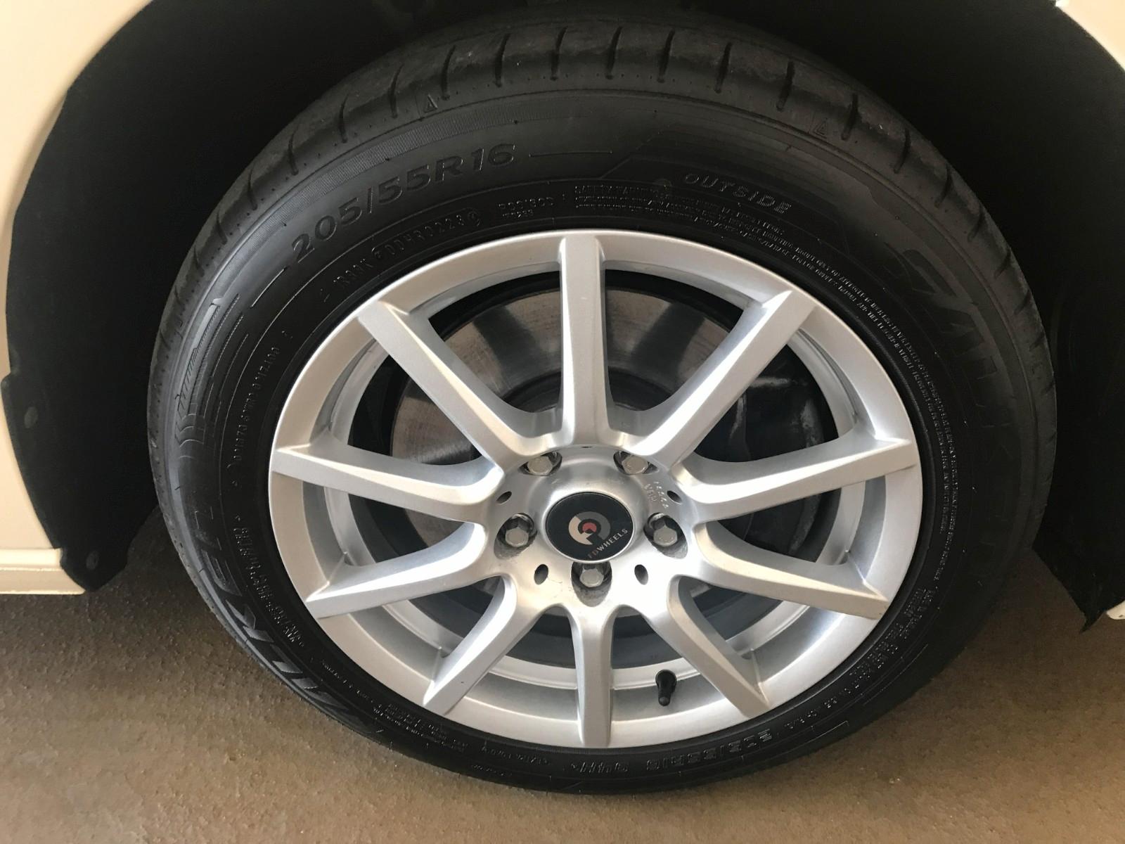 Volkswagen Caddy Maxi 2.0 TDI 90kW DSG TAXIAUSSTATTUNG