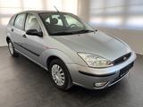 Ford Focus 1,6 Viva Automatik * Rentnerhand * HU neu - Ford Focus Viva mit Benzin-Antrieb