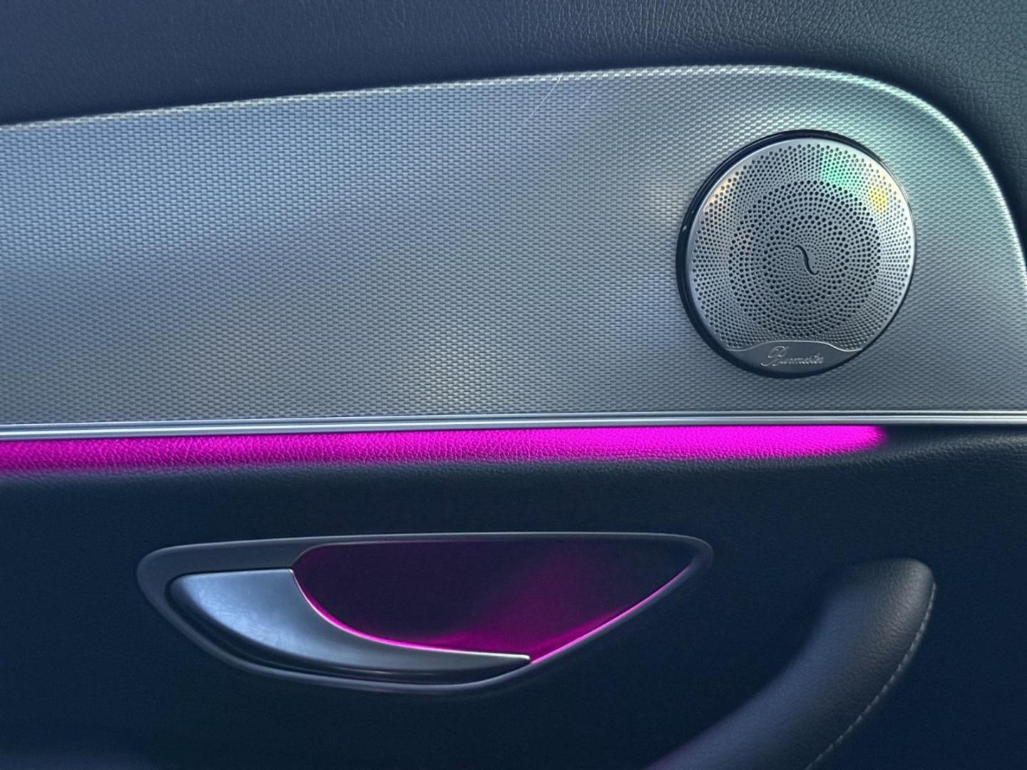 Mercedes-Benz E 220 d T Avantgarde MBUX COMAND Kamera LED Appl