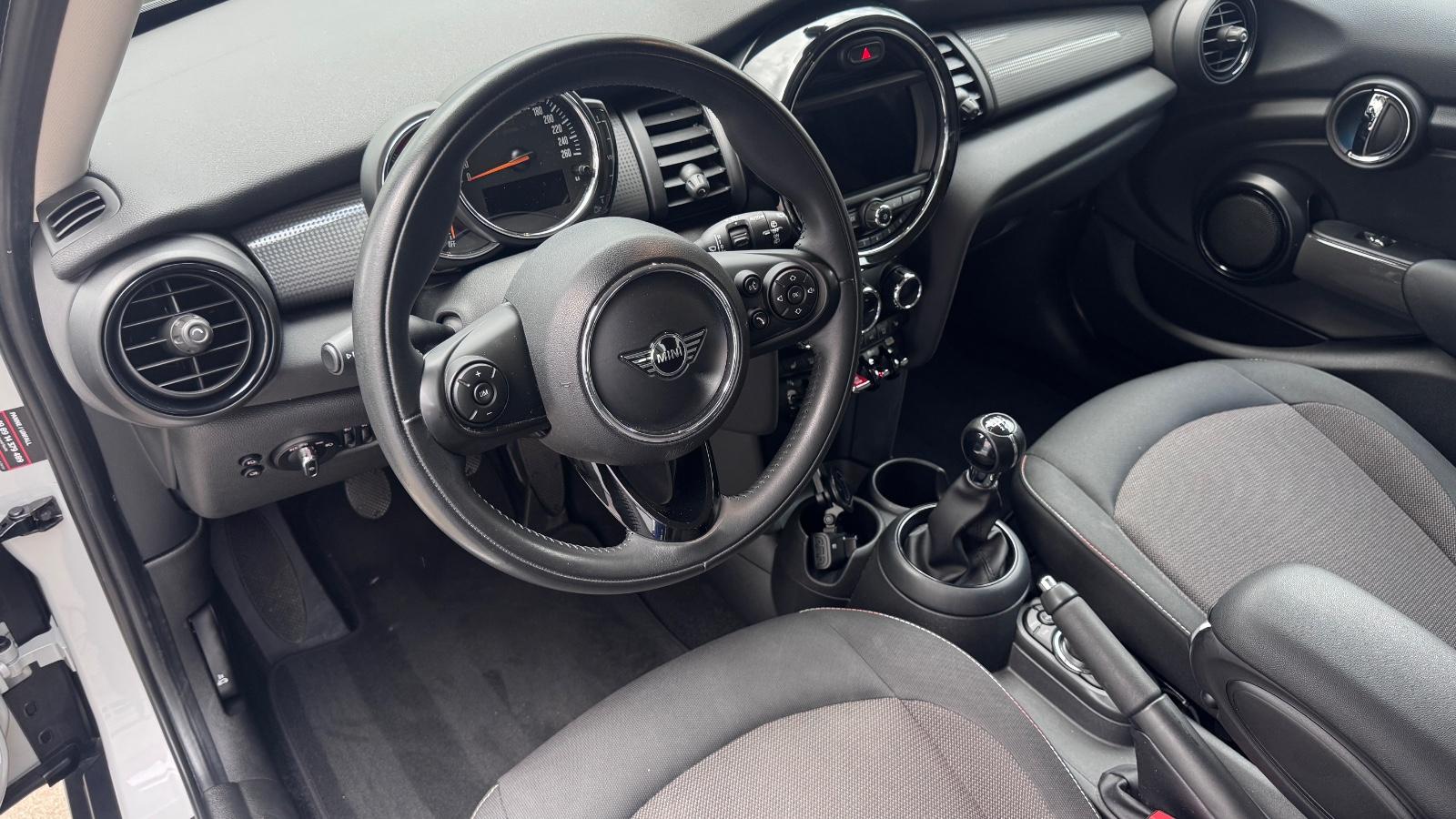 MINI COOPER Mini 5-trg. LED Navi Alu Sihzg