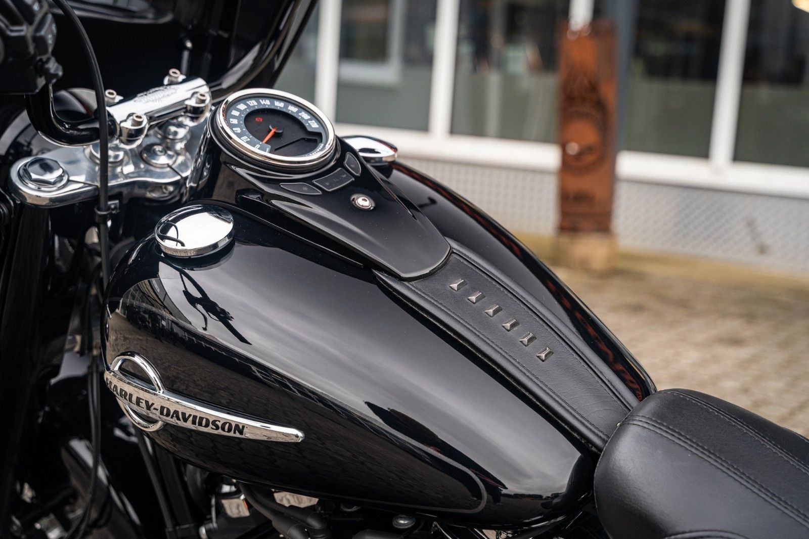Fahrzeugabbildung Harley-Davidson Softail Heritage 114 FLHCS - STAGE II. SE-TORQUE
