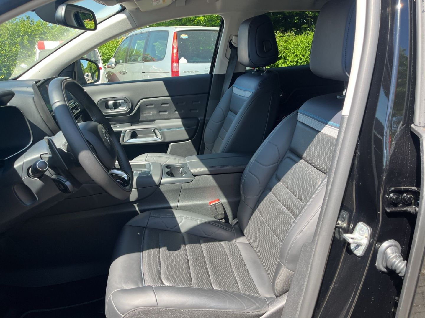 Fahrzeugabbildung Citroën C5 Aircross Shine 1.5 BlueHDi SHINE130 EAT8 ACC