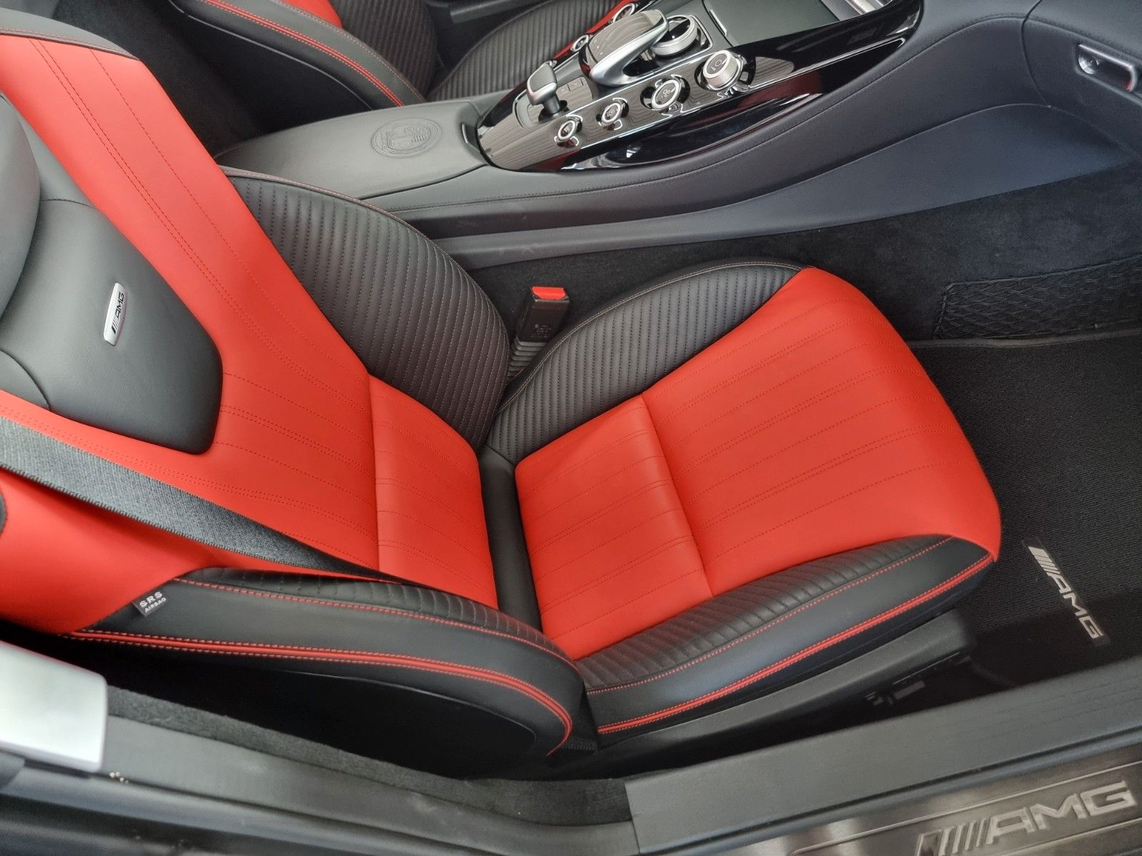 Fahrzeugabbildung Mercedes-Benz AMG GT C/Optisches Unikat/2.Hd/1A Zustand