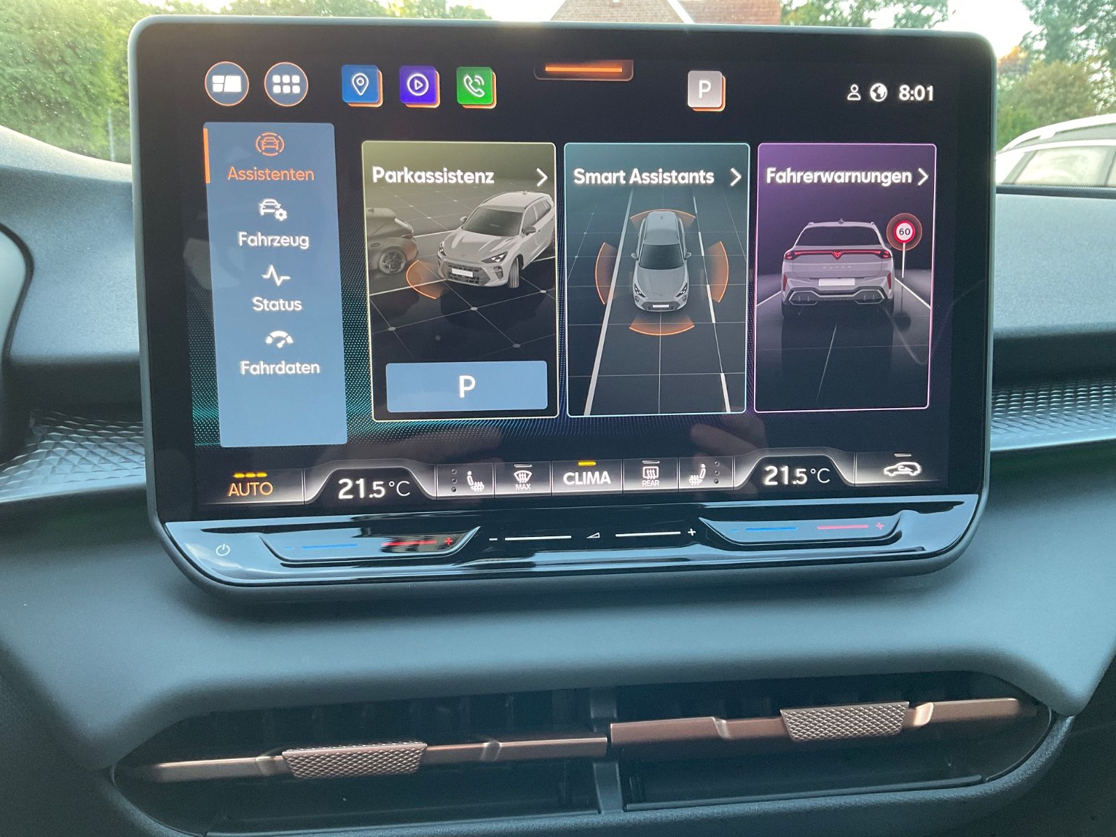 Fahrzeugabbildung CUPRA Terramar 1.5 eTSI DSG,Kamera,LED,ACC,Navi,Memory