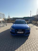 Audi RS6 4.0 TFSI tip. quattro performance Avant - - blaue Audi RS6