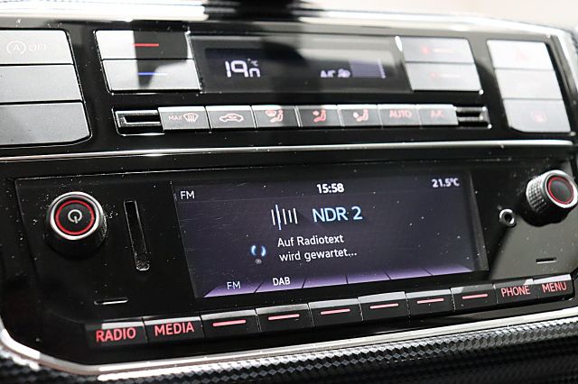 Up! MOVE 1.0 L 65 PS USB ZV FREISP. Winterräder