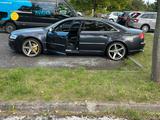 Audi Bis SONNTAG Audi A8 D3 V8 4,2 FSI 350PS - Audi A8 mit Benzin-Antrieb: Limousine, 3.2