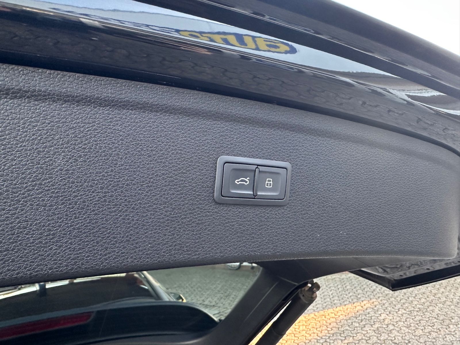 Fahrzeugabbildung Audi Q5 40 TDI quattro S line AHK/ACC/Navi/APP/LED