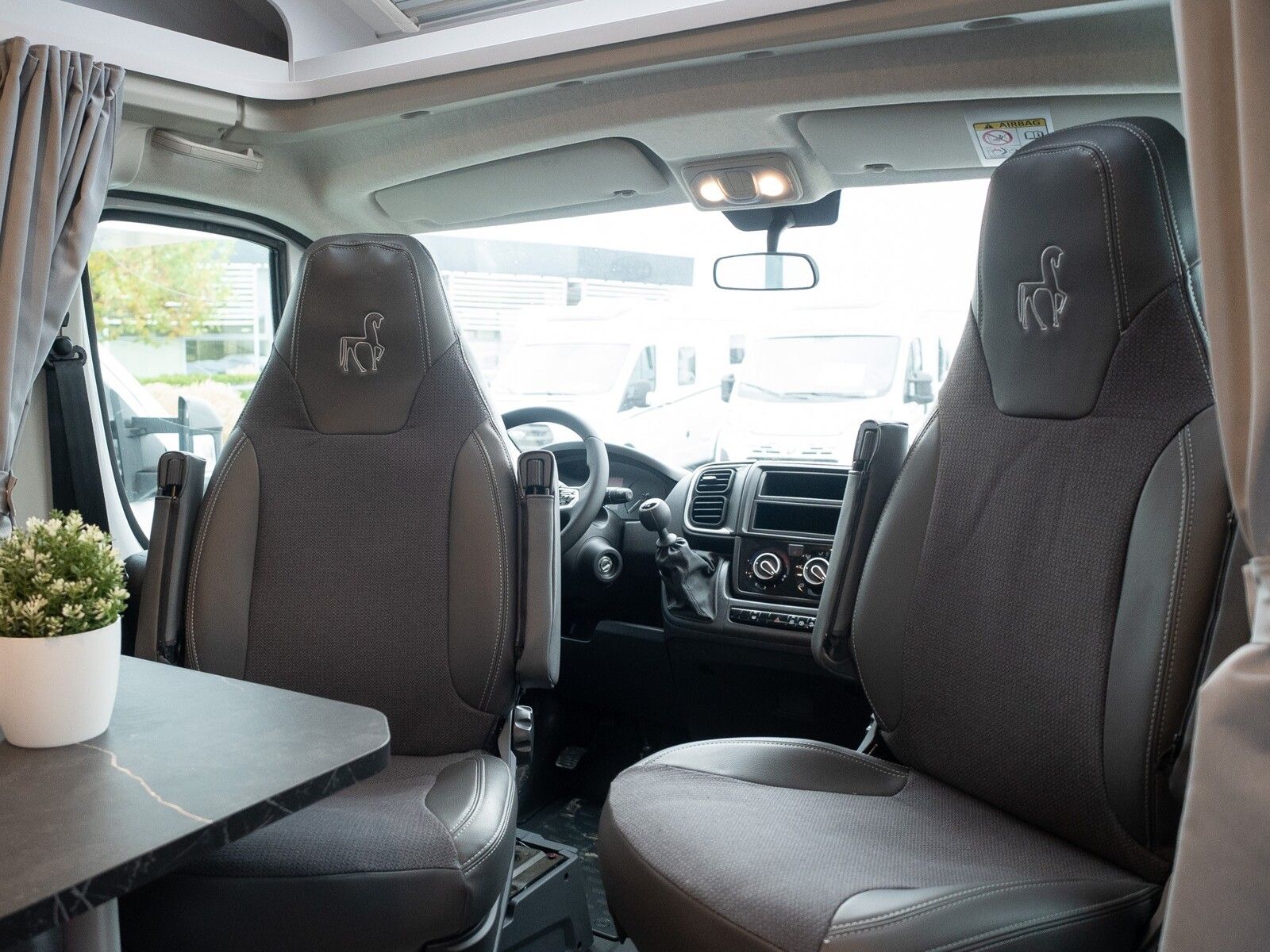 Fahrzeugabbildung Etrusco T-Modell Base 6.9 SB Markise*Hubbett*MJ 2026