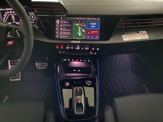 RS3 Limousine 2.5 TFSI quattro S tronic PANO+SON