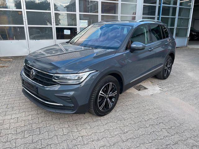 Volkswagen Tiguan Active/Automatik/1.5TSI/Navi/ACC/Rückfahr