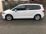 Volkswagen Touran 2.0 TDI SCR DSG Comfortline BMT Comfo... - Volkswagen Touran in Nürnberg