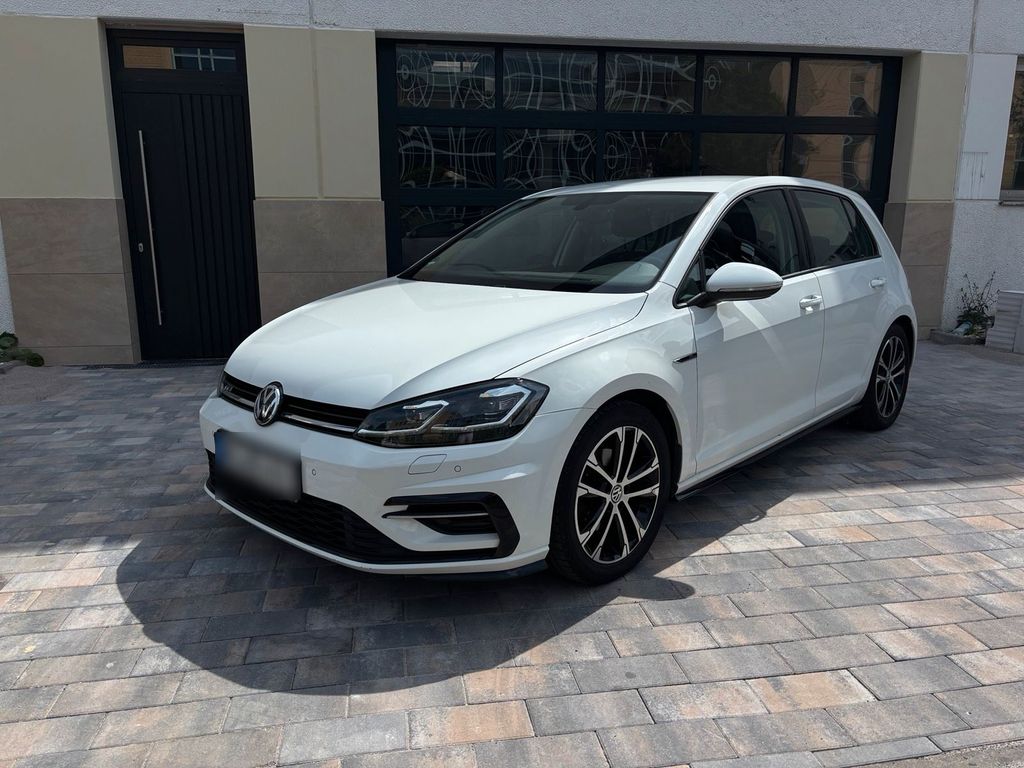 Image of Volkswagen Golf