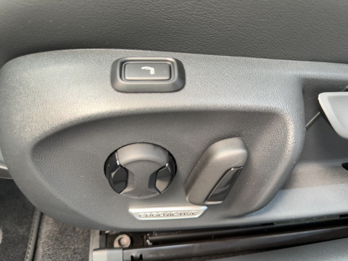 Volkswagen Passat Variant - Bild 11
