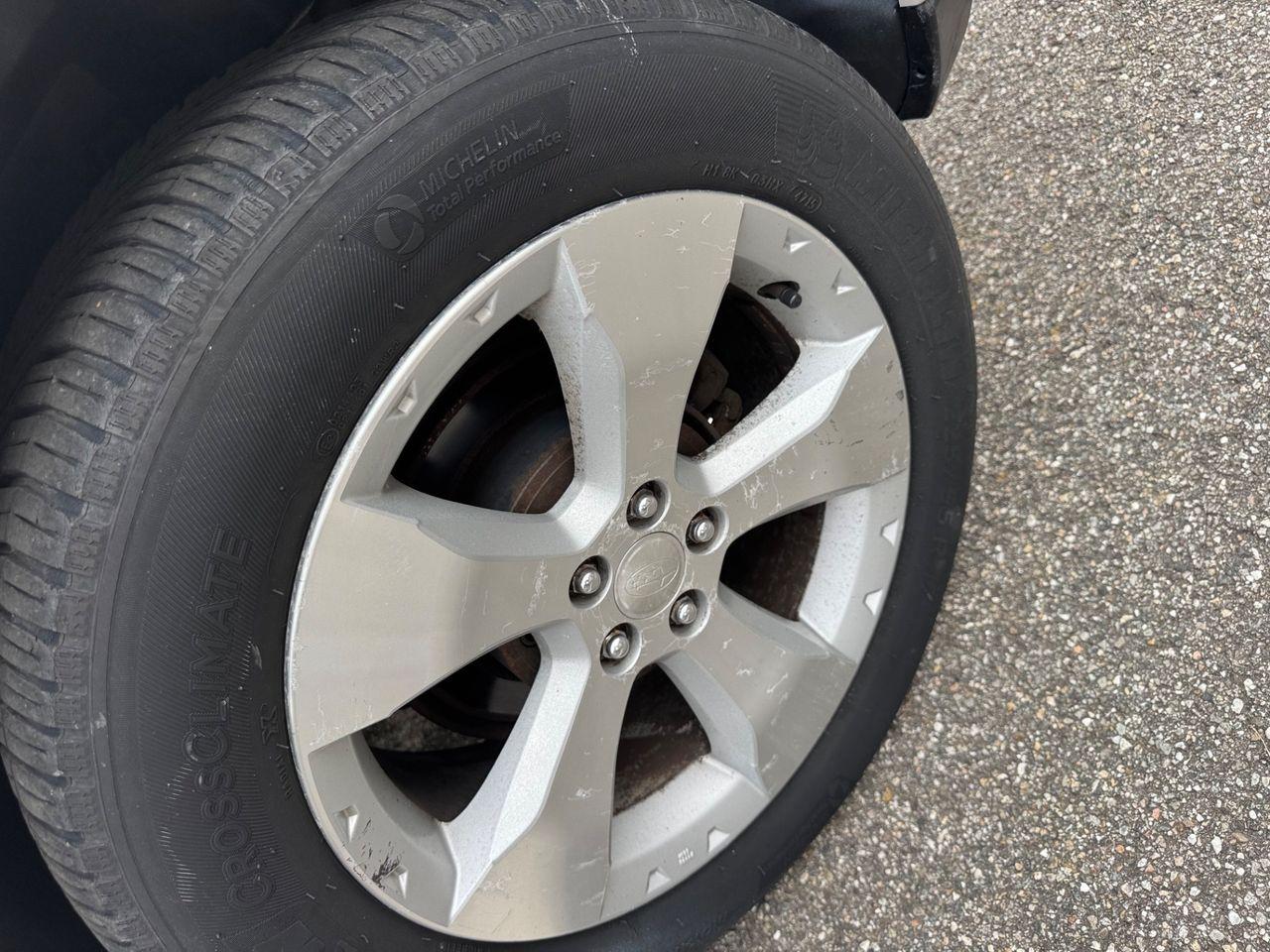 Subaru Forester 2011 — photo 12