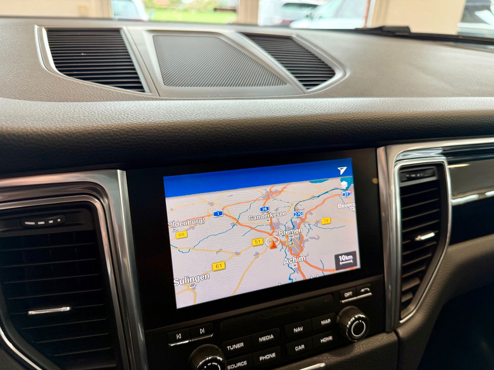 Fahrzeugabbildung Porsche Macan S Panorama/Kamera/DAB/20Zoll/APPROVED