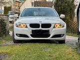 BMW 318d LCI  E90 - BMW 318: 318d E90