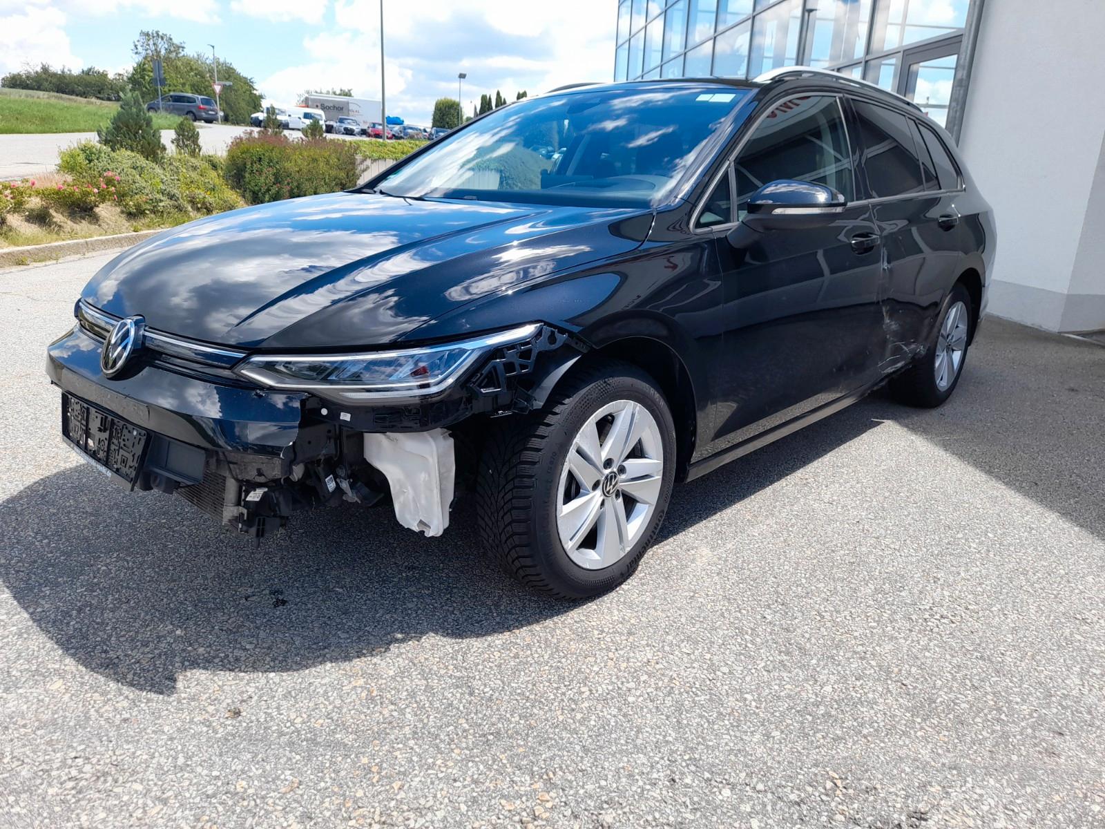 Volkswagen Golf VIII Variant 2.0 TDI LED/NAVI/SHZG/ALU