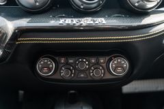 Fahrzeugabbildung Ferrari F12 Berlinetta*Carbon*LED*TDFFelgen*Novitec*Voll