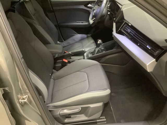 A1 Sportback 2.0 TFSI S line,Kamera,SONOS,Navi P