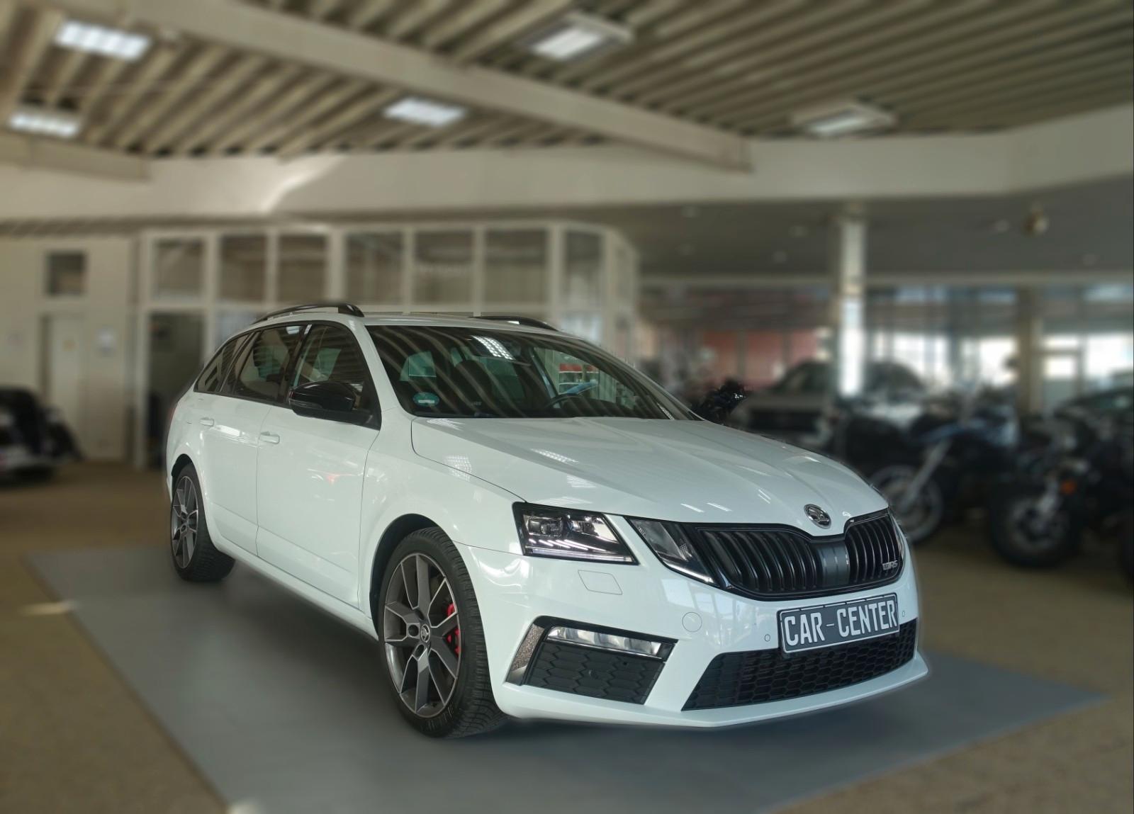 Skoda Octavia Combi RS DSG; NAV CarPlay KAM KEYL