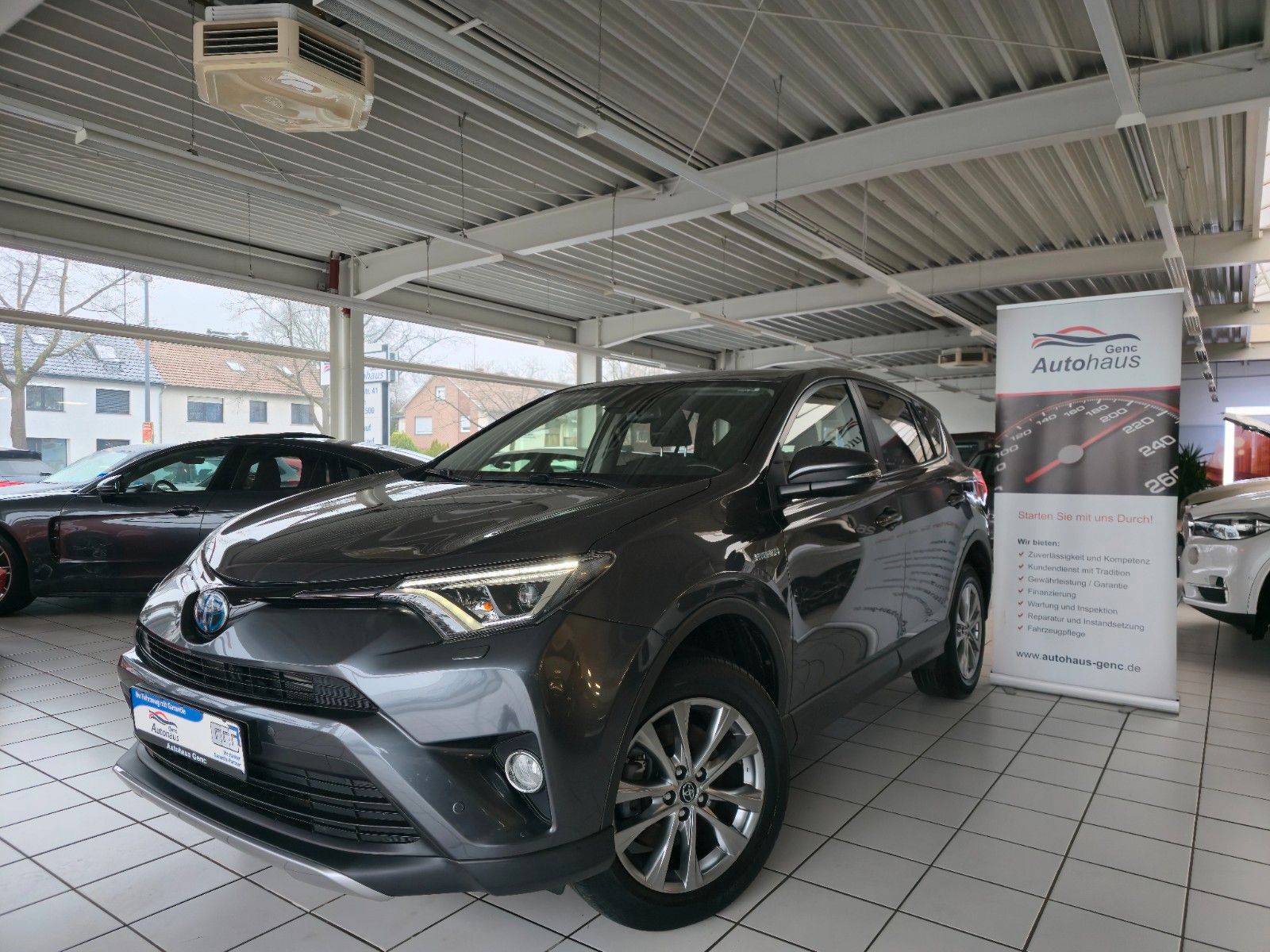 Toyota RAV 4 - 1