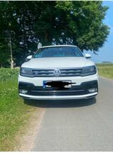 Volkswagen Tiguan 2.0 TDI SCR DSG Highline R-Line - VW Tiguan Gebrauchtwagen in Bremen