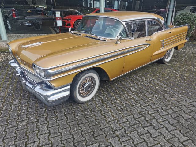 Oldsmobile Super 88 / Automatik  6.0 V8 / 4 Door / H-Zul.