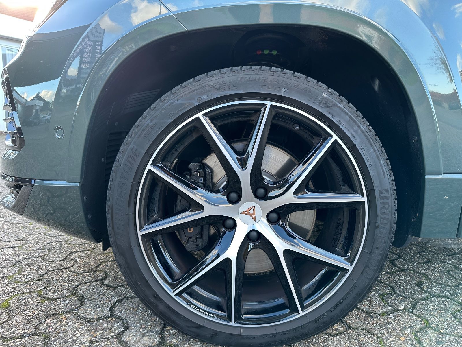 Fahrzeugabbildung CUPRA Ateca 2.0 TSI VZ 4Drive Pano/Navi/ACC/DCC/360°