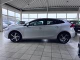 Volvo V40 Kinetic/2.HD/NAVI/SHZ/PDC/CAM/TEL/BT/ALU - Volvo V40 Kinetic mit Diesel-Antrieb