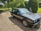 BMW 320 i Oldtimer Bj. 1988 - BMW 320 aus 1988: 320i