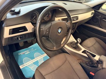 BMW 318 - 12